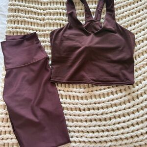 Alo Yoga Bergundy Airbrush Real Bra Tank and High-Rise Airlift Leggings Set